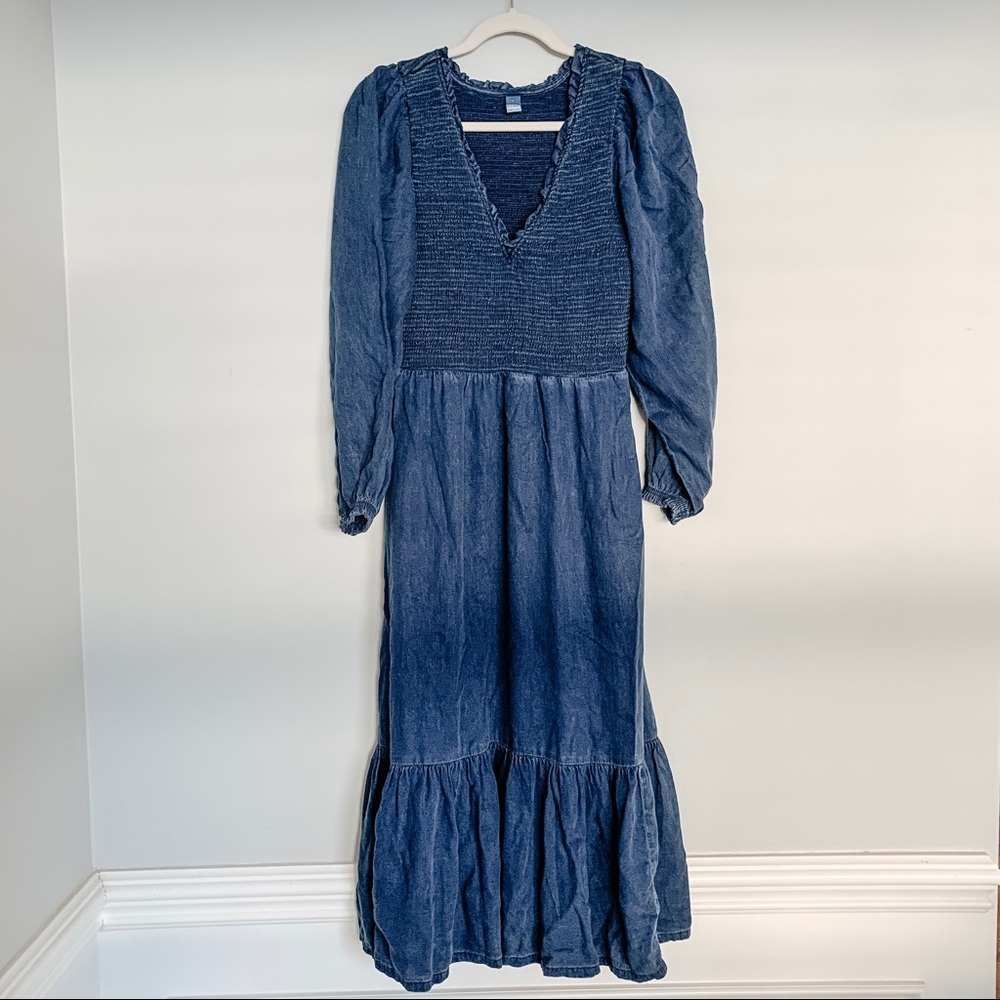 Old Navy Long-Sleeve Smocked Chambray Maxi Dress